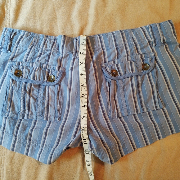 3 pairs Institute Libéral women's shorts. - Picture 11 of 12